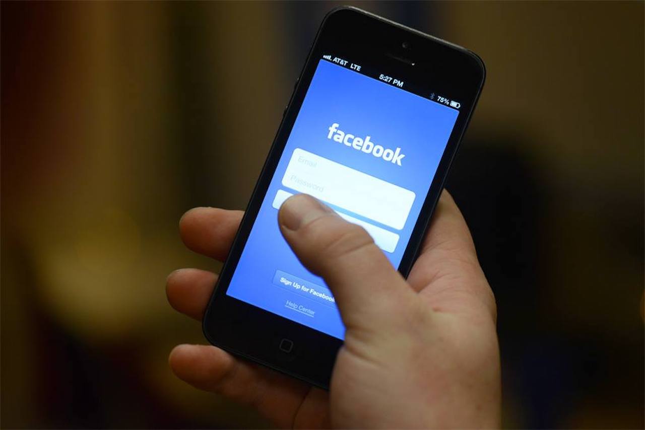 ¿Por qué dejar de usar Facebook Messenger? razones de un experto