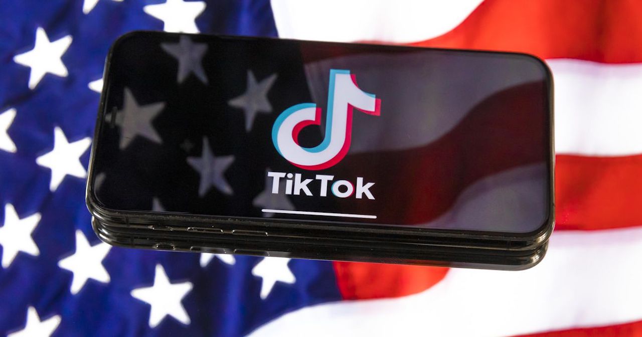 La venta de TikTok a WalMart y Oracle no será pronto
