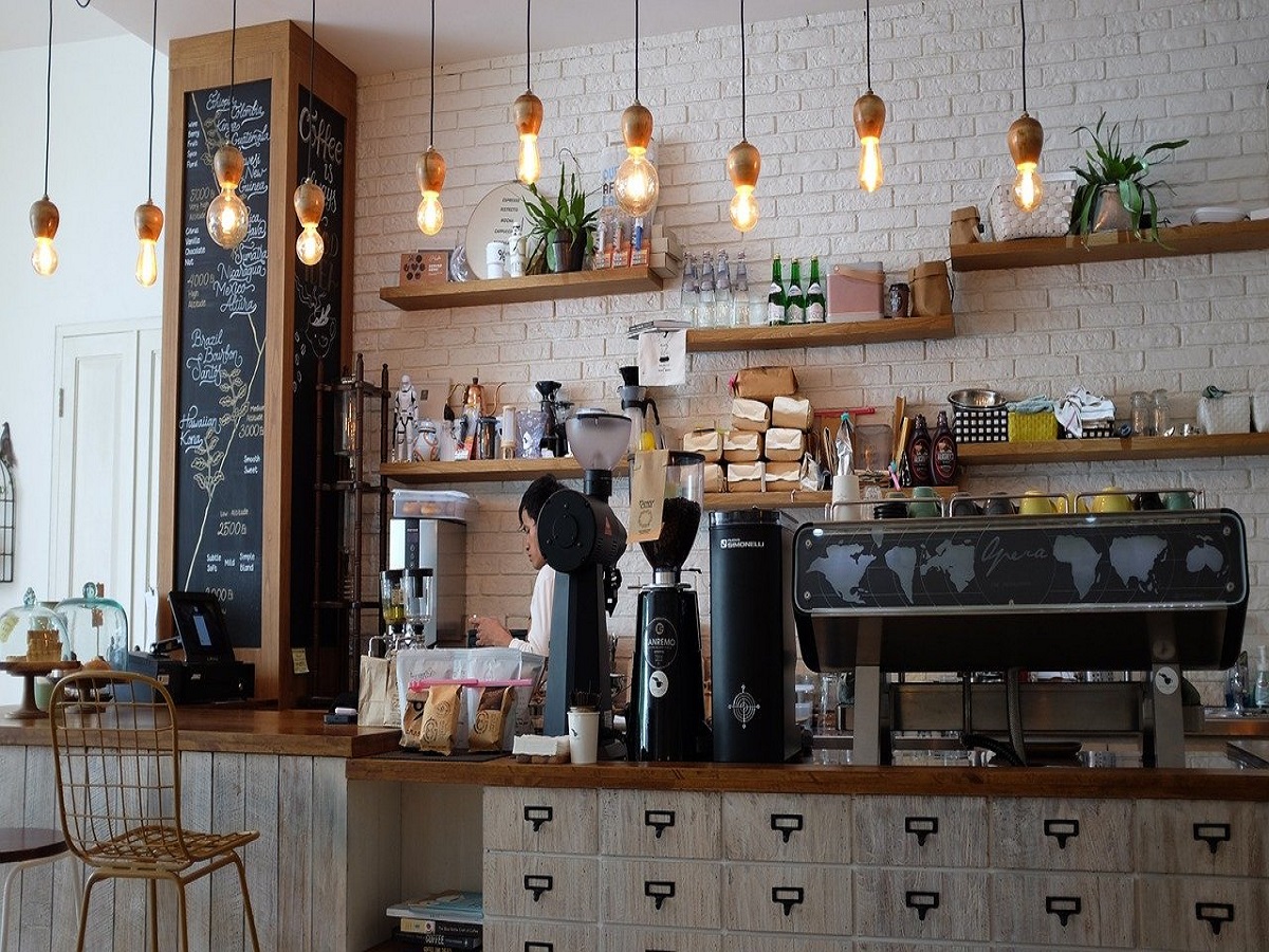 Todo lo que necesitas saber para abrir una cafetería o un bar