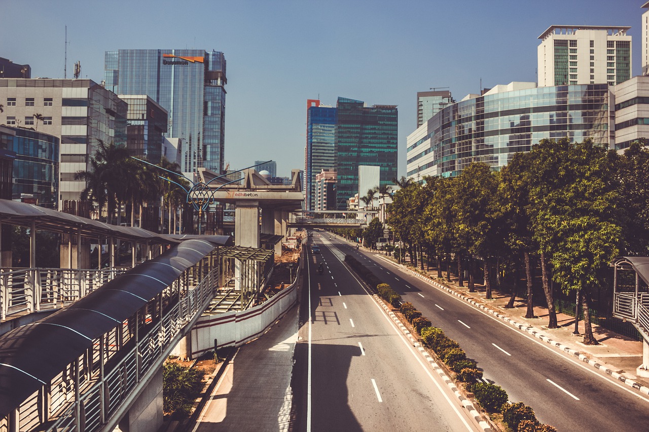 Inversores extranjeros listos para adquirir bancos digitales de Indonesia