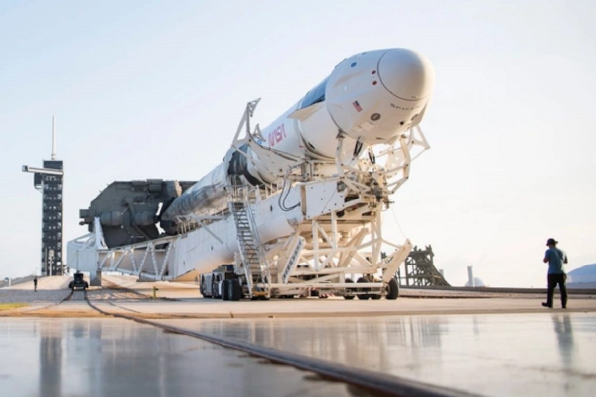 SpaceX, primer lanzamiento tripulado totalmente civil
