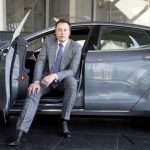 elon musk vendería acciones de tesla