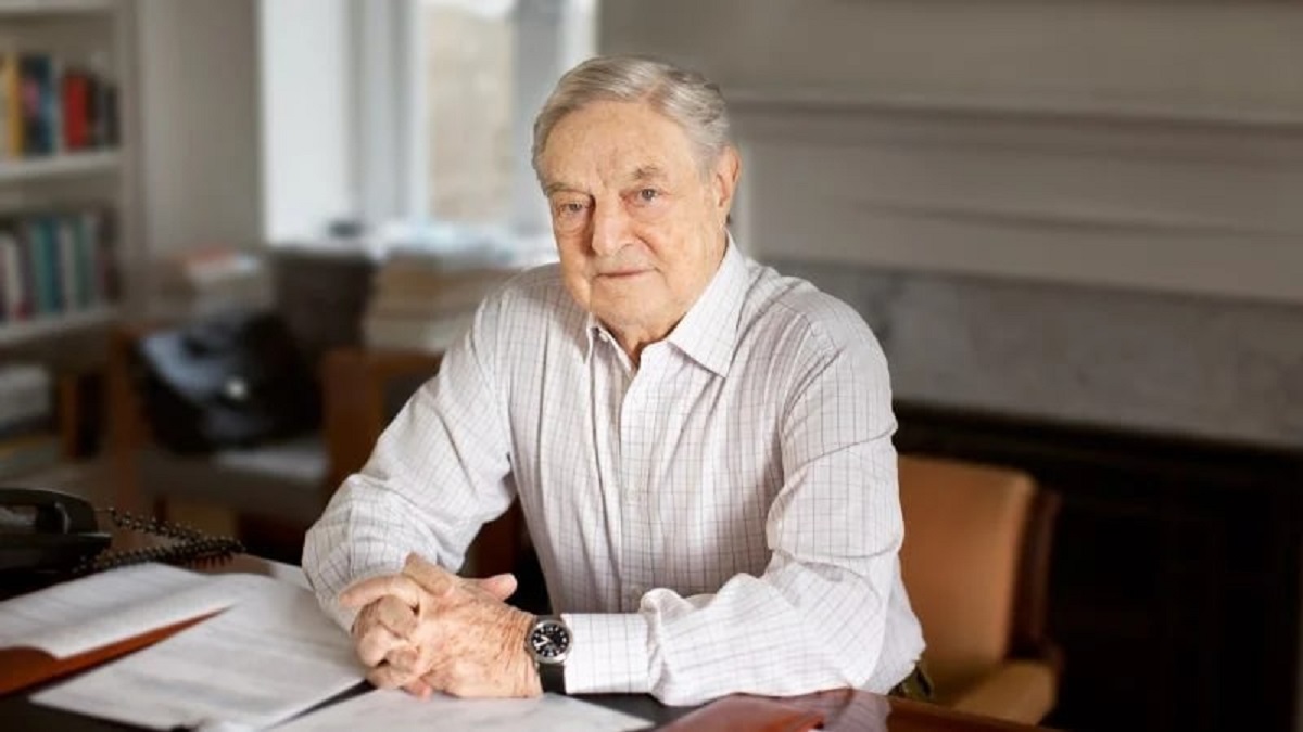 El precio del bitcoin se dispara un 10% y supera los 55.000 dólares gracias al multimillonario George Soros