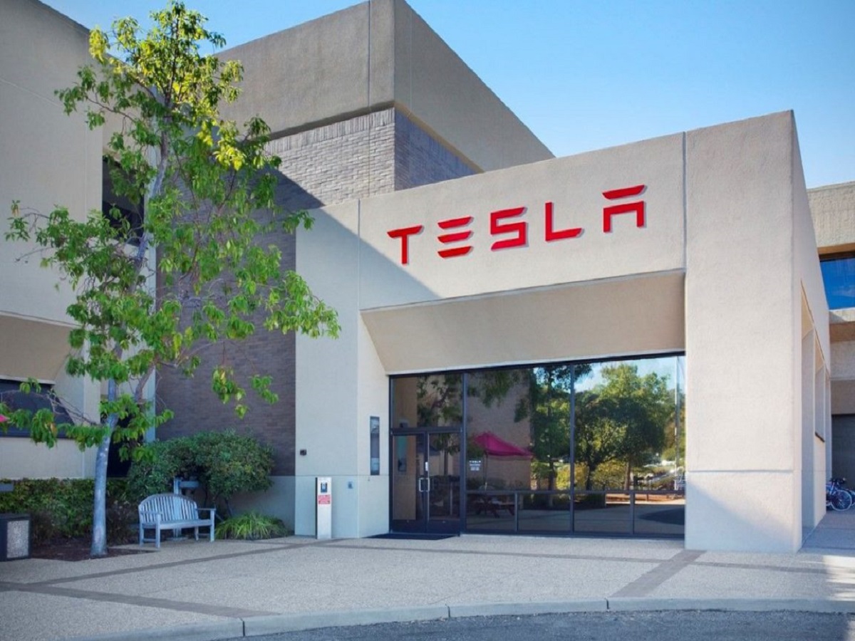 Tesla acusada de racismo: la empresa pagará 130 millones de dólares a un ex empleado