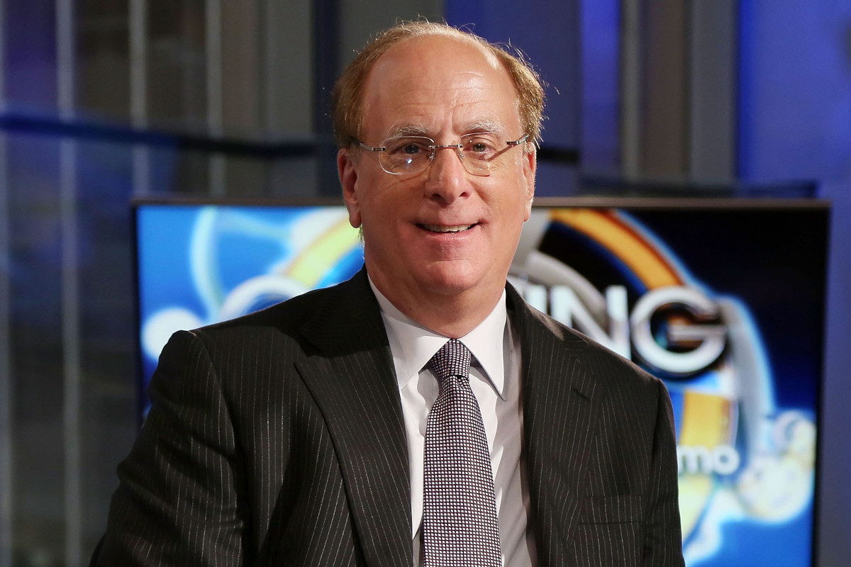 El consejero delegado de BlackRock, Larry Fink, lanza el Center for Stakeholder Capitalism, dice que no es «woke