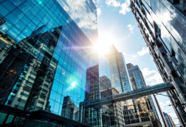 Epic Games denuncia pratiche monopolistiche di Apple e Google