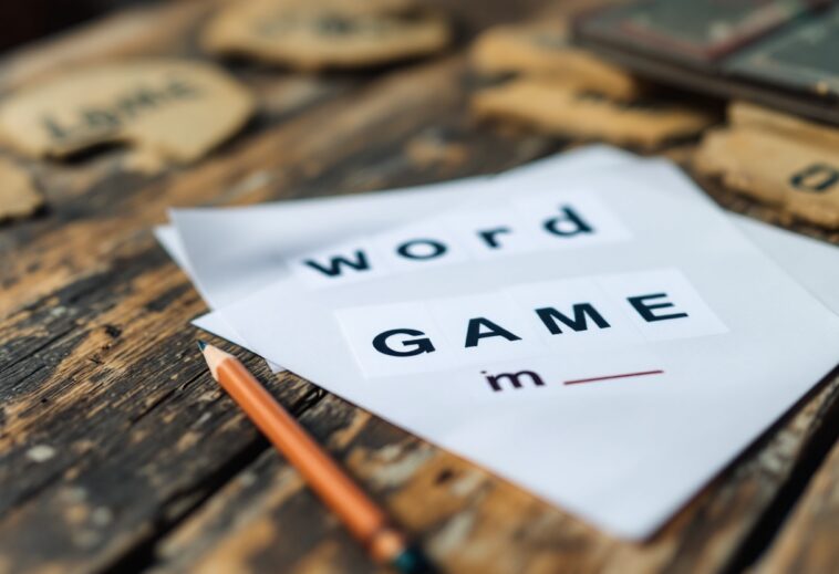 Imagen del juego Hurdle con palabras y letras