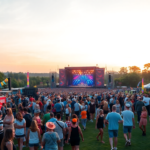 festival reading leeds 2025 como ver las actuaciones en vivo python 1755676215