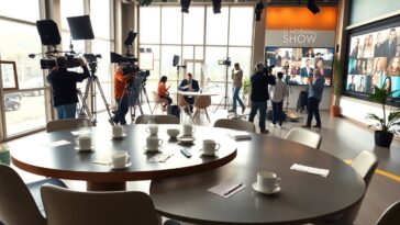 el morning show renueva por una quinta temporada grandes expectativas a la vista 1766667525