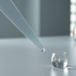 Sensor de sudor en fibra semiconductor: monitoreo portátil sin energía externa